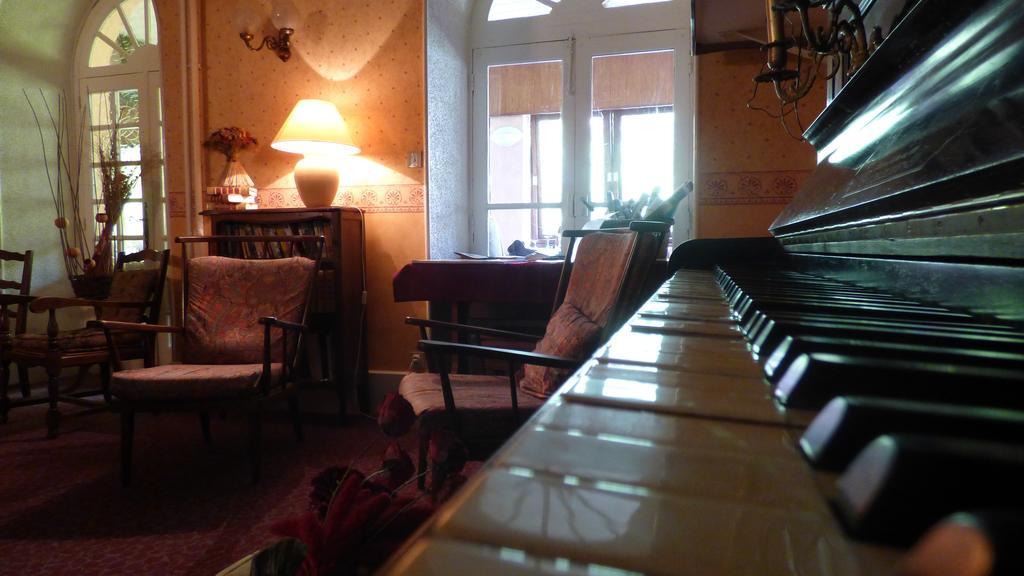 Hotel Saint Jean Vals-les-Bains Exteriér fotografie