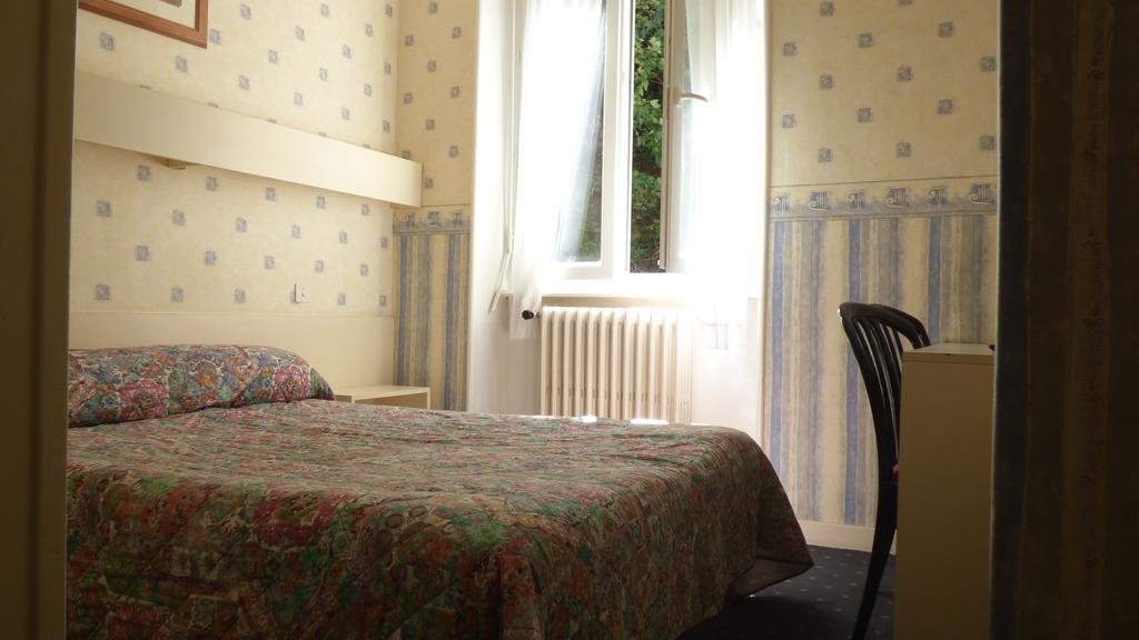 Hotel Saint Jean Vals-les-Bains Exteriér fotografie